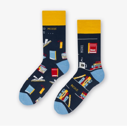 Veselé ponožky s knihami MORE 078A modrá