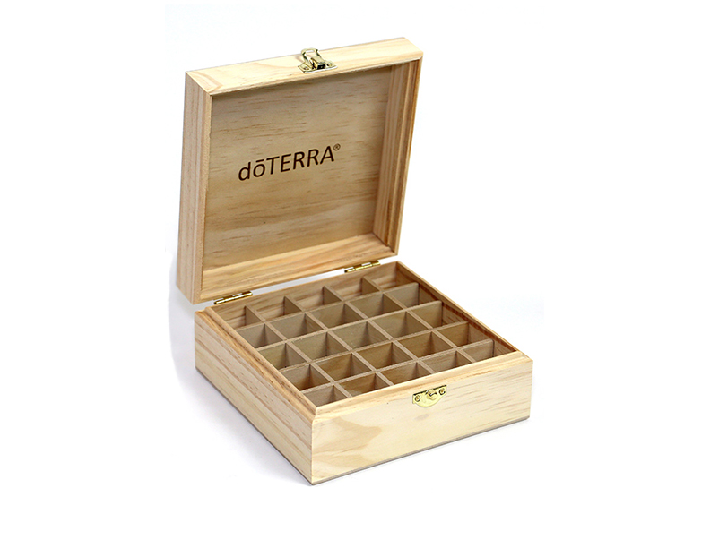 DoTerra Wooden Box s gravírovaným logom na esenciálne oleje 25x15ml