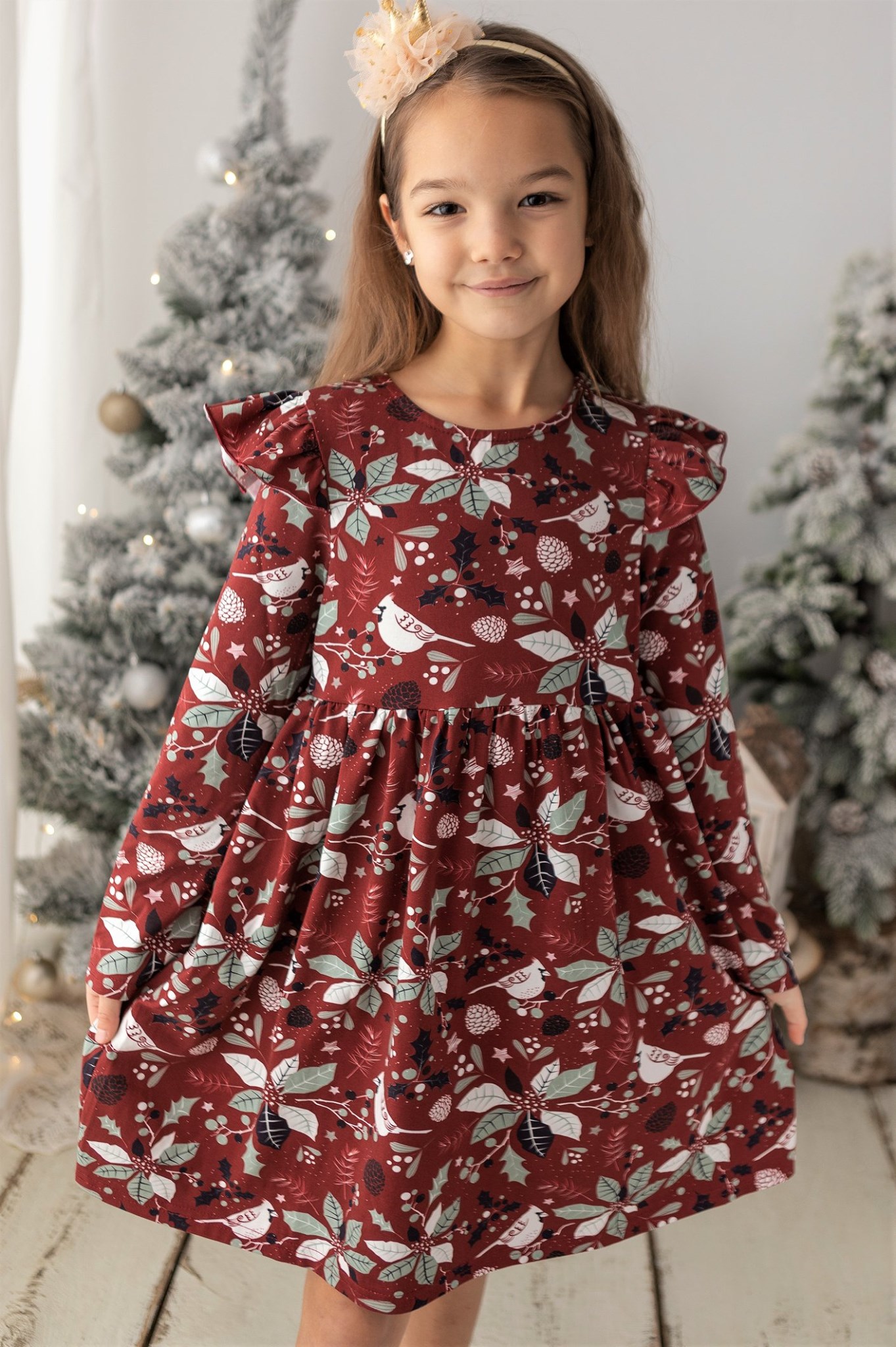 Vianočné šaty s volánom a dlhým rukávom Lily Grey AKCIA