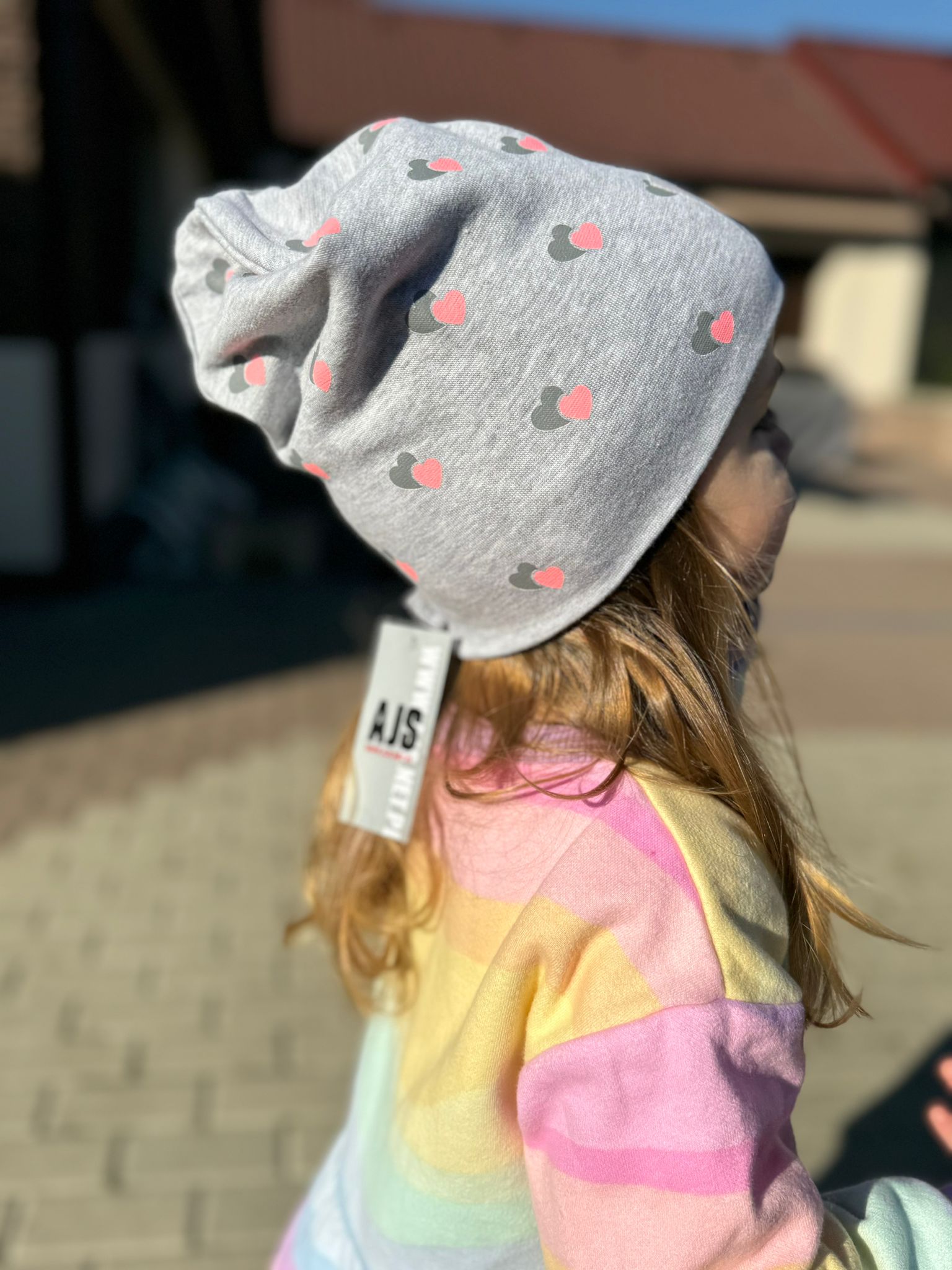 Dievčenská čiapka Srdiečka 48-066 sivá