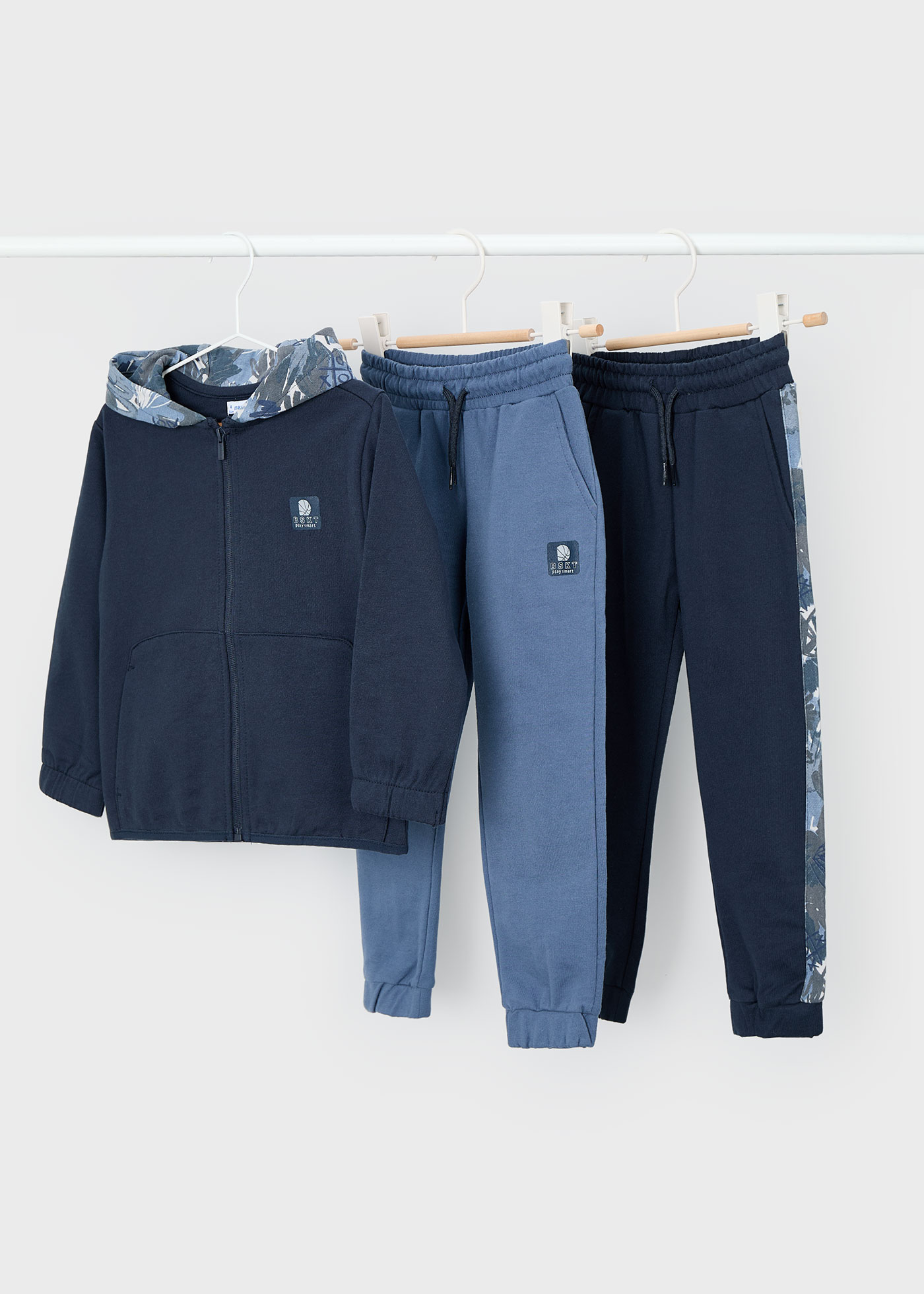 Tepláková súprava - mikina a 2 ks tepláky Mayoral - 1504803045