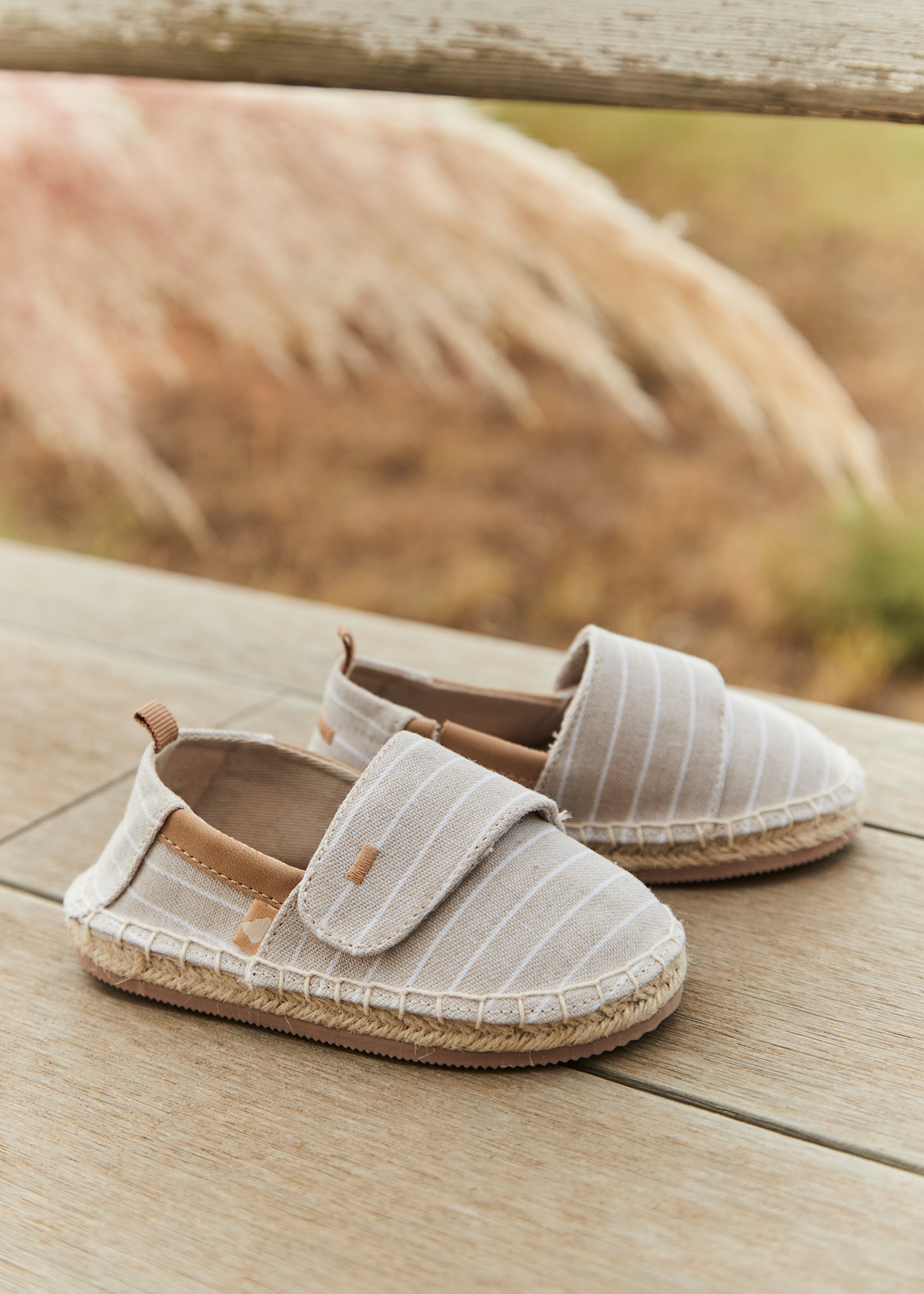 Espadrilky na suchý zips Mayoral - 2541684011